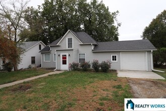 Building Photo - 4605 Lowell Ave