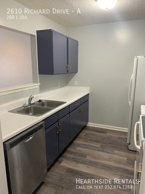 Foto del edificio - 2610 Richard Dr