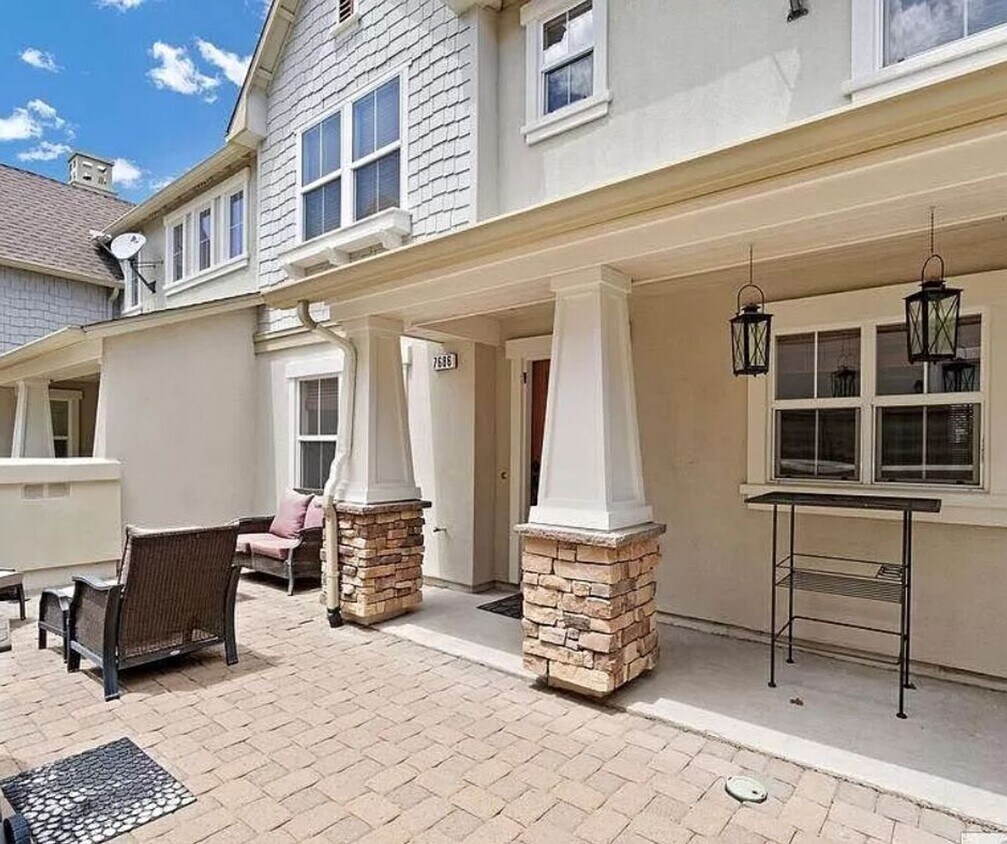 Building Photo - COMING SOON! Somersett Beauty Near Shopping, Restaurants, Walking Trails, Golf Course