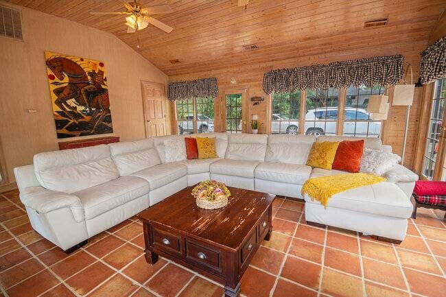 Foto del edificio - 2624 Chandalar Ln