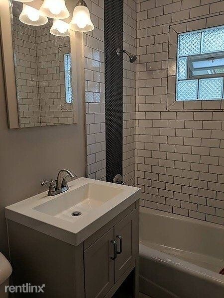 Building Photo - 3 br, 1.5 bath House - 5451 South Lake Drive