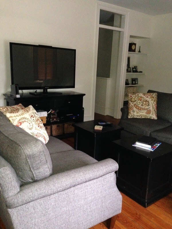 Living Room - 1907 Delaware Ave