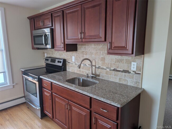 Foto del edificio - 21 Oakland Ave