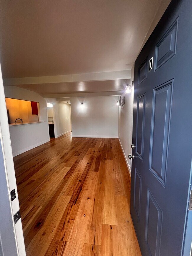 Foto del edificio - 2 bedroom 2 bath in Concord