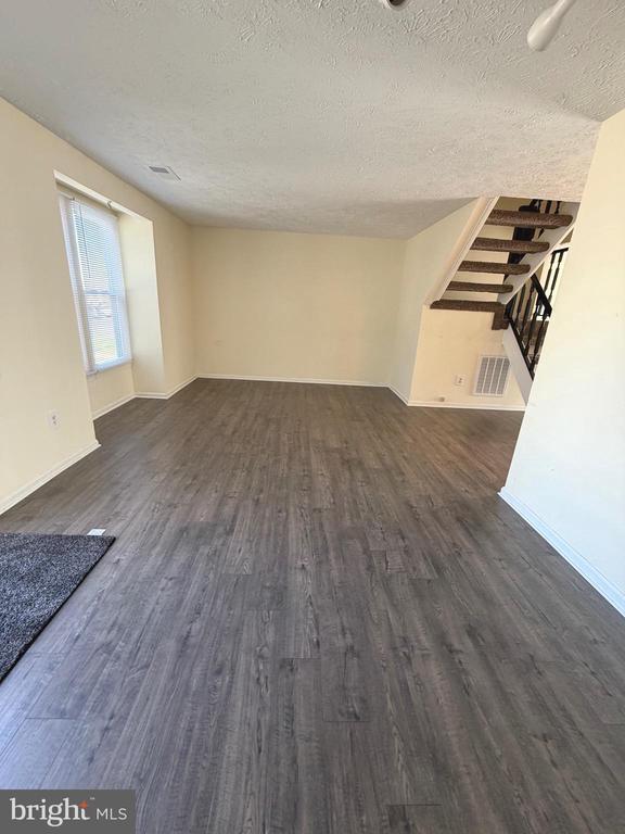 Foto del edificio - 4715 Still Pl