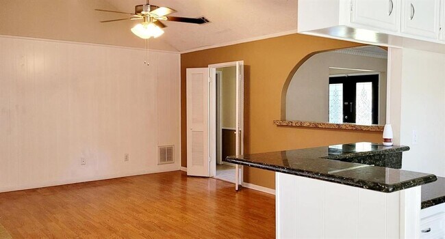 Building Photo - 2238 Silver Sage Dr