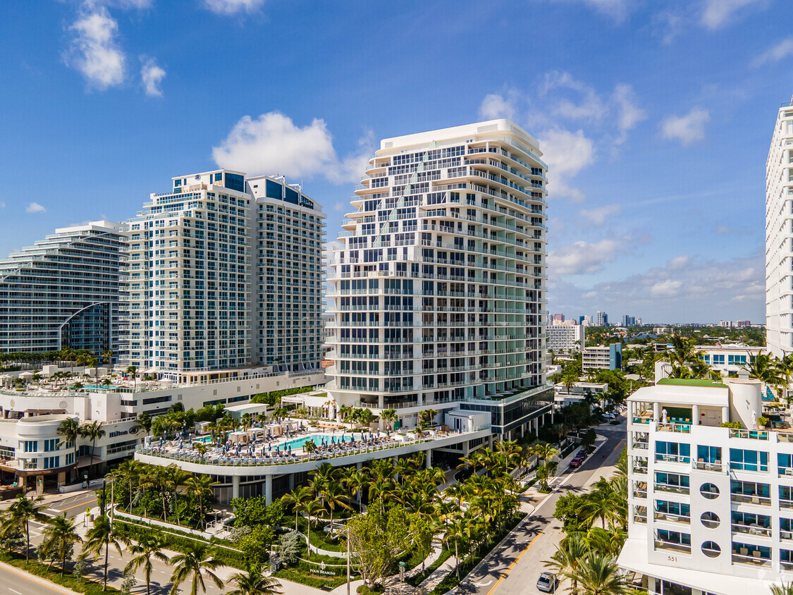 Four Seasons Private Residences Apartments In Fort Lauderdale FL   Four Seasons Private Residences Fort Lauderdale Fl Primary Photo 