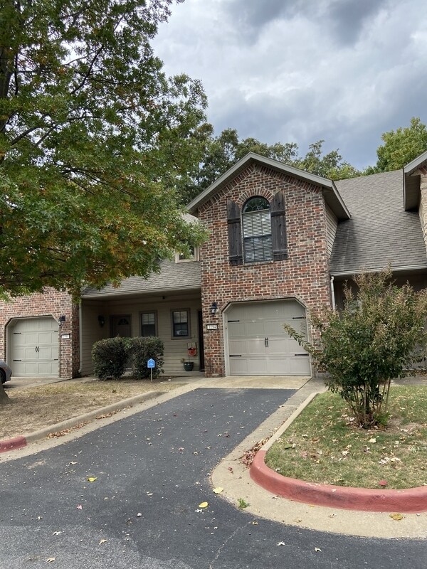 Building Photo - 3594 W Chevaux Dr