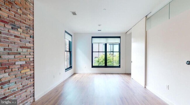 Foto del edificio - 57 N St NW