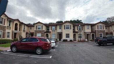 Building Photo - 3320 NE 13th Cir Dr