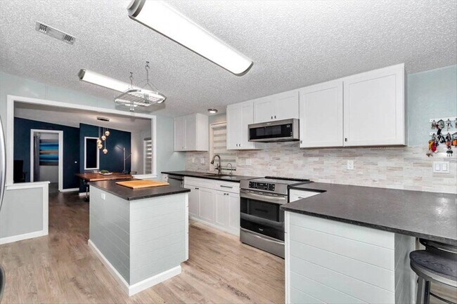 Foto del edificio - 5839 SW 59th St
