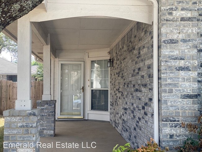 Building Photo - 3 br, 2 bath House - 1705 AVANTE DR.