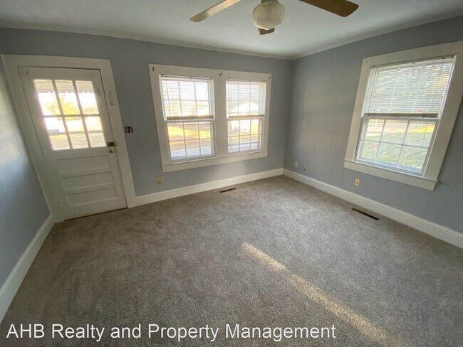 Building Photo - 2 br, 1 bath House - 504 Pomeroy St.