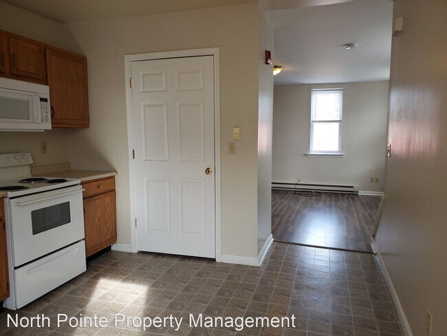 Building Photo - 535 E Mifflin St
