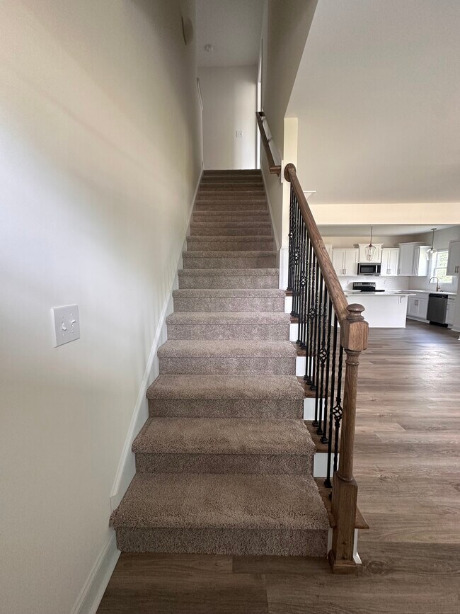 Foto del edificio - 341 Edwinstowe Ave