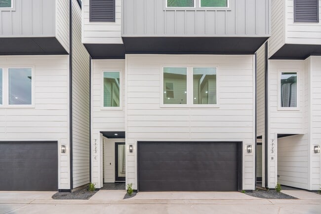 Building Photo - 7723 Hammerly Blvd