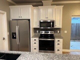 Foto del edificio - 33 E Blanch Ave