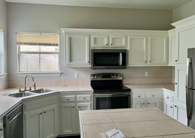 Foto del edificio - 303 Briarhaven Dr