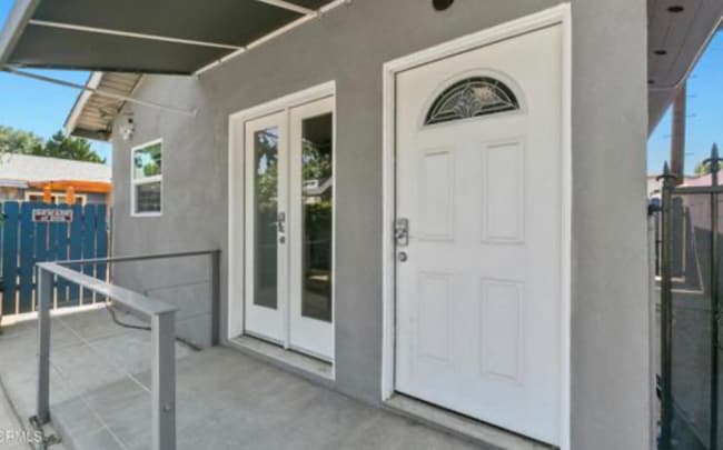 Building Photo - 15247 Binney St