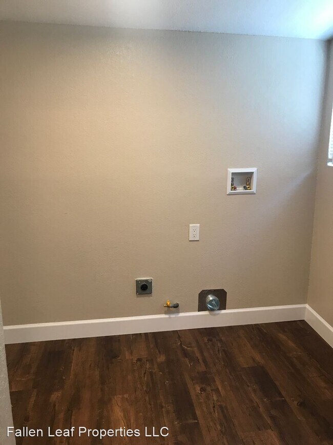 Foto del edificio - 2 br, 1 bath House - 2680 74th Ave.