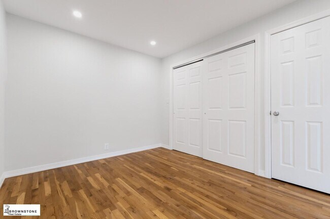 Building Photo - Carroll Gardens: Fully Renovated, Spacious...