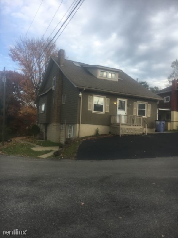 Building Photo - 400 Burrows Ave