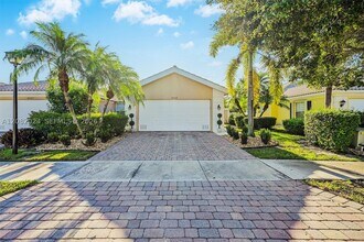 Building Photo - 10733 SW Elsinore Dr