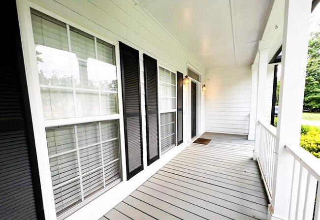 Foto del edificio - Pfafftown 3 Bedroom, 2 Bathroom Rare Gem i...