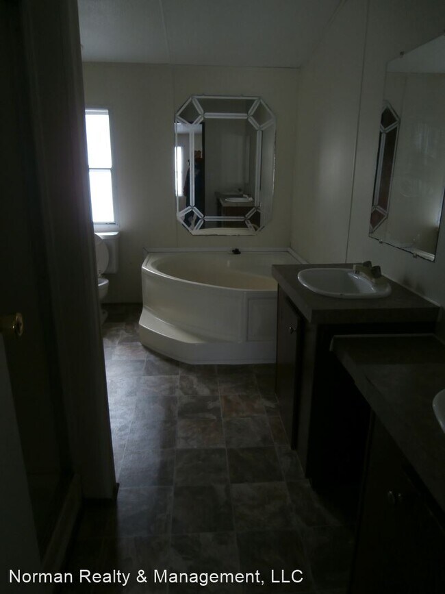 Foto del edificio - 944 Hollywood Dr