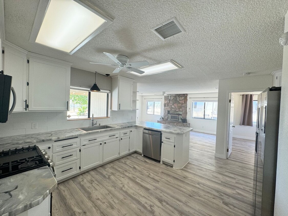 57920 Buena Vista Dr, Yucca Valley, CA 92284 House Rental in Yucca