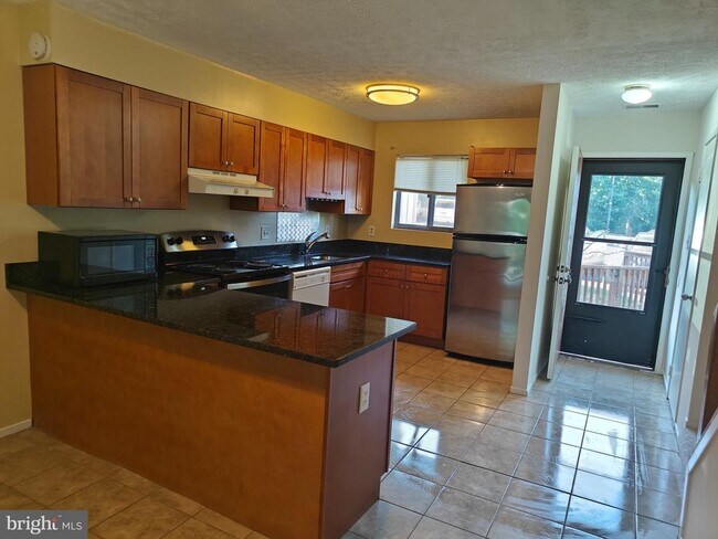 Foto del edificio - 15245 Coachman Terrace