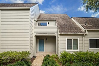 Building Photo - 2313 Briarwest Blvd