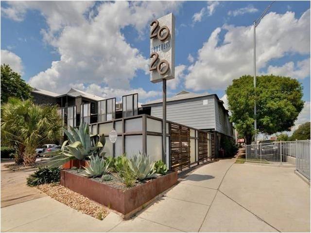 Primary Photo - 2020 S Congress Ave