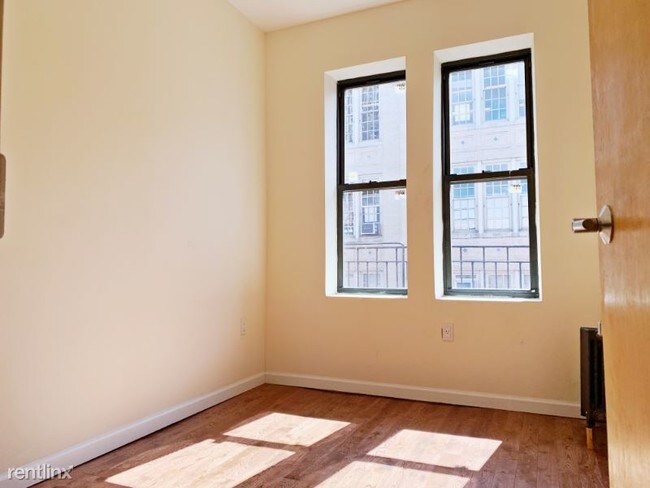Foto del edificio - 667 W 177th St