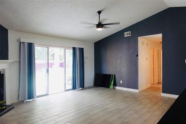 Foto del edificio - 7009 Shadow Bend Dr