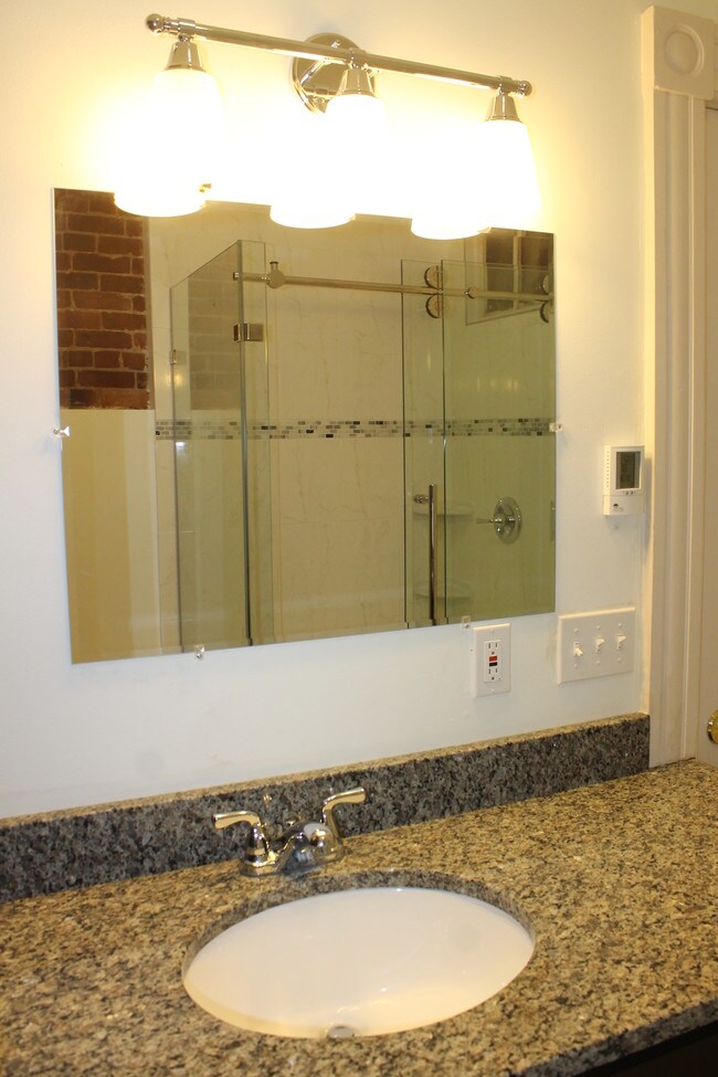 Bathroom Fixtures Hartford Ct 387 capitol ave hartford, ct 06106 rentals - hartford, ct Bathroom Fixtures Hartford Ct 387 capitol ave hartford, ct 06106 rentals - hartford, ct