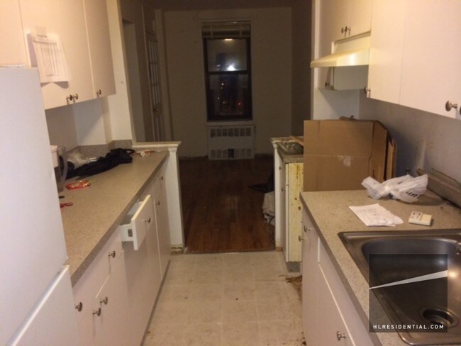 Building Photo - 2750 Homecrest Ave