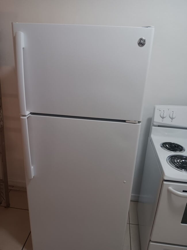 Upgraded appliances - 5501 SW 32nd Ct