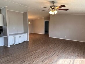 Building Photo - 109 Willow Ridge Cir