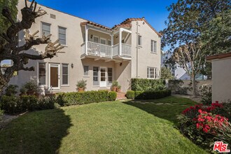 Building Photo - 8664 W Olympic Blvd