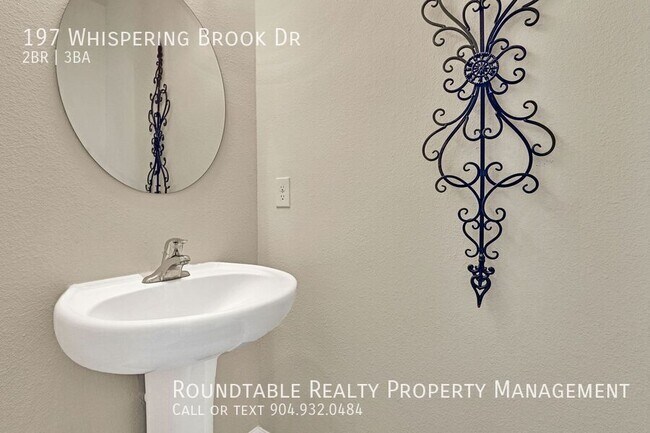 Foto del edificio - 197 Whispering Brk Dr