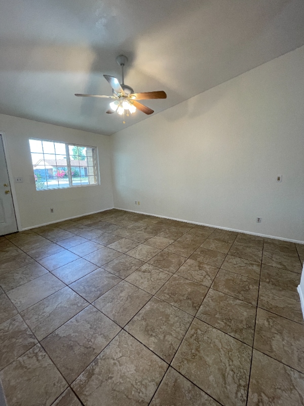 Building Photo - 10818 W Heatherbrae Dr