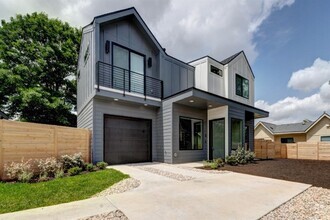 Building Photo - 4424 Hank Ave