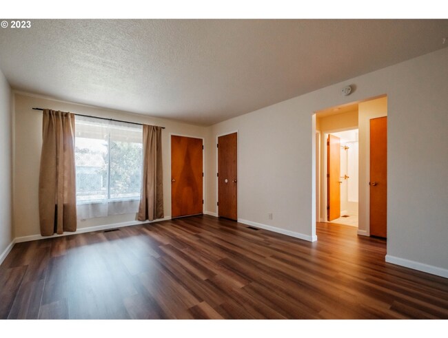 Foto del edificio - 635 E Elmore St
