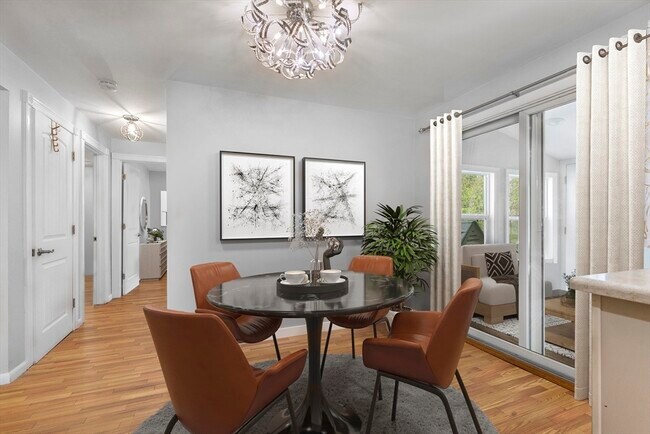 Foto del edificio - 16 Pathwoods Ave