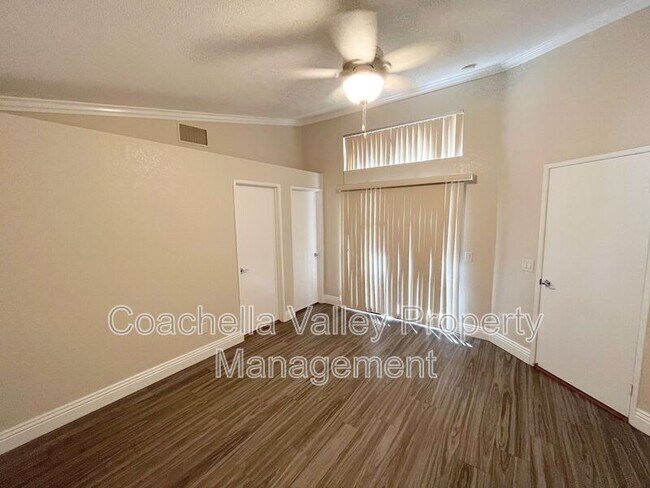 Foto del edificio - 41469 Woodhaven Dr W