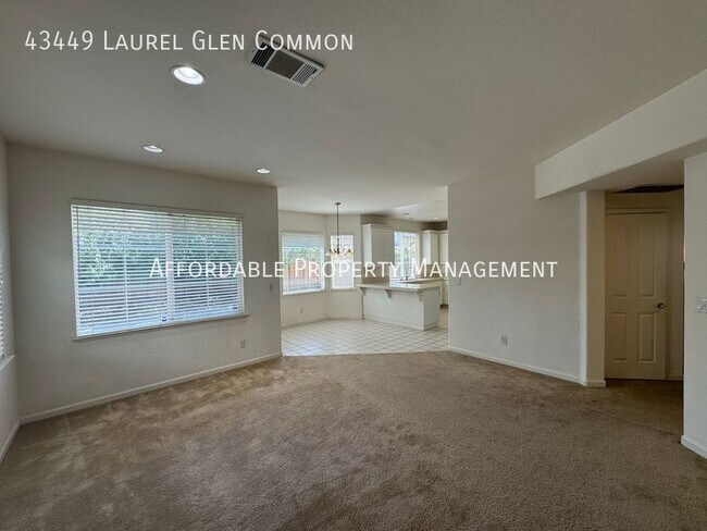 Building Photo - 43449 Laurel Glen Cmn