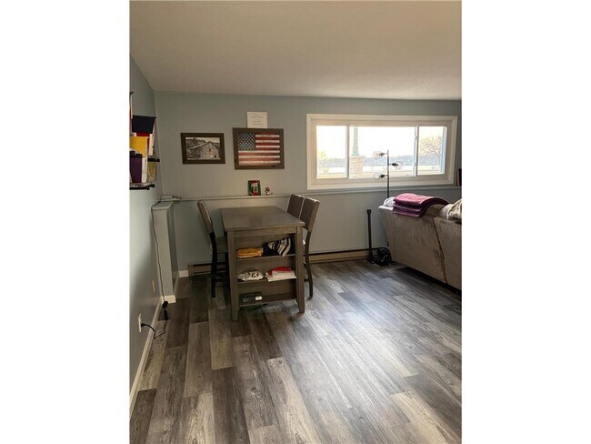 Foto del edificio - 102 Lake Ave S