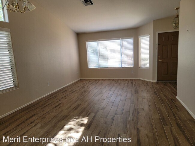 Foto del edificio - 3 br, 2 bath House - 8362 W PARADISE DR