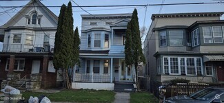Building Photo - 372 Second Ave